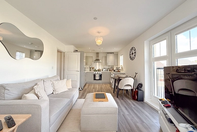 1 bedroom Flat for sale
