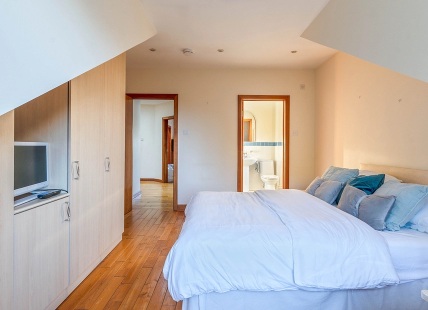 Property image 44